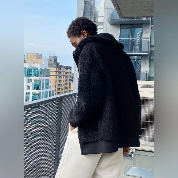 Aritzia - Wilfred Teddy Jacket (Size S) - Picture 7 of 7